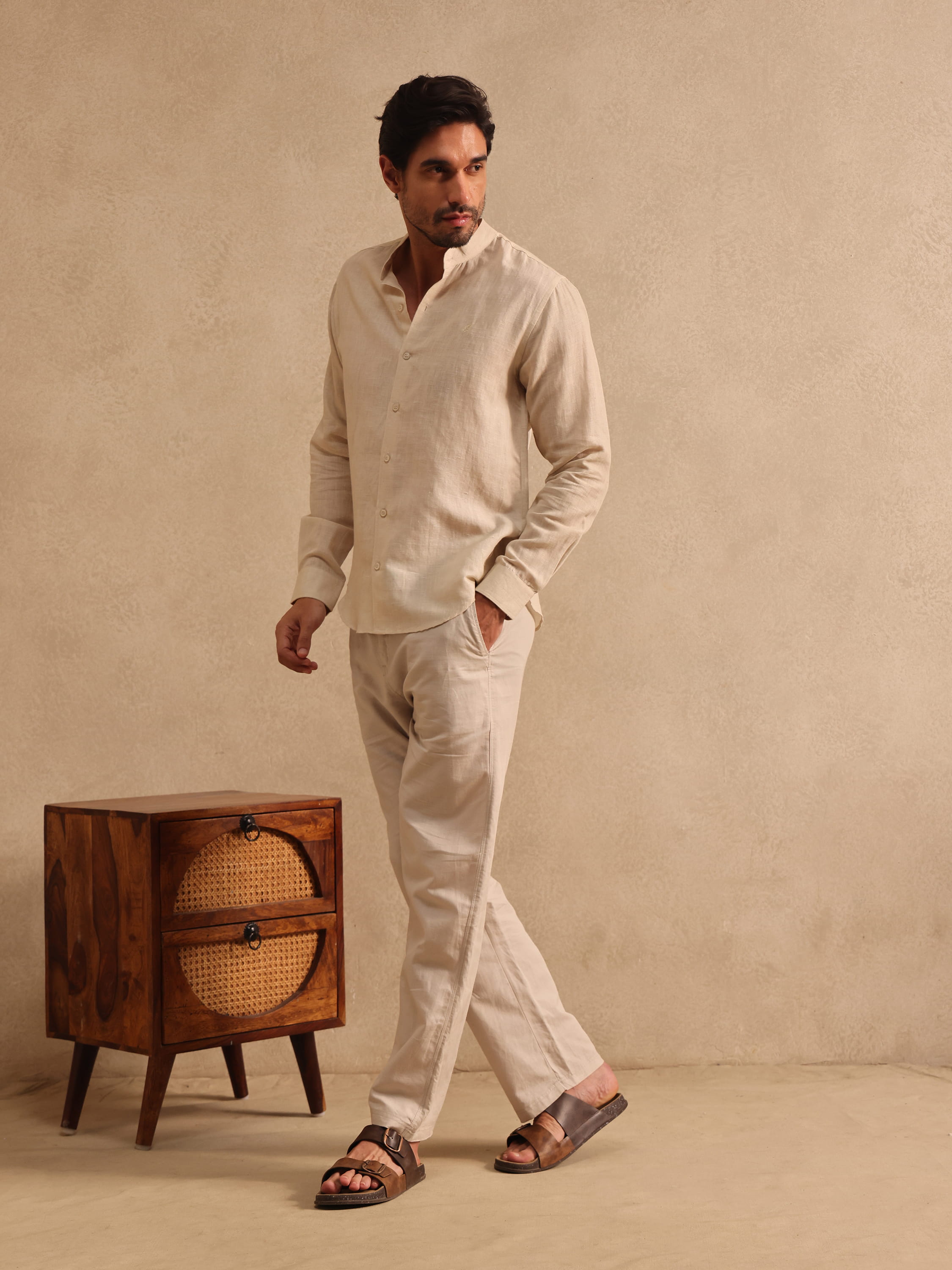 The Bellagio | Linen Shirt | Mandarin Collar