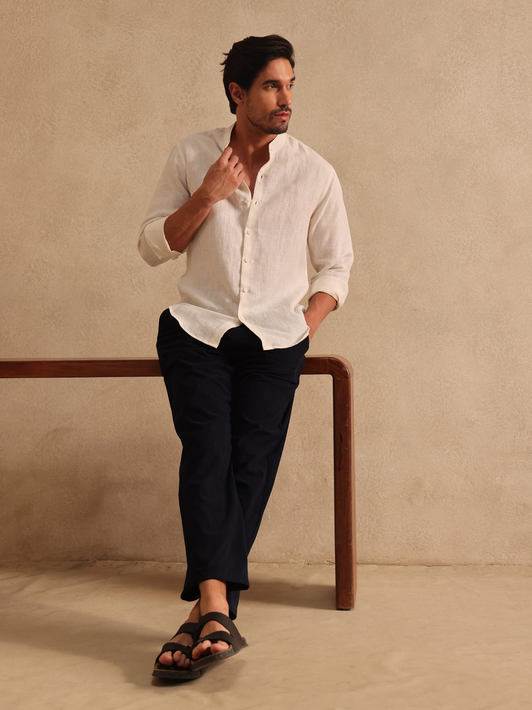The Windsor | Linen Shirt | Mandarin Collar